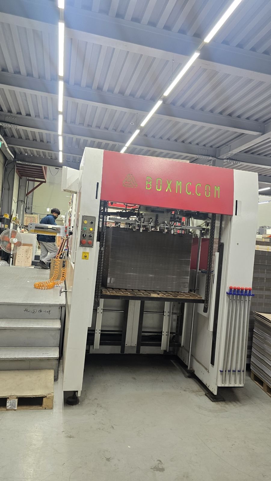 BOXMC die-cutter